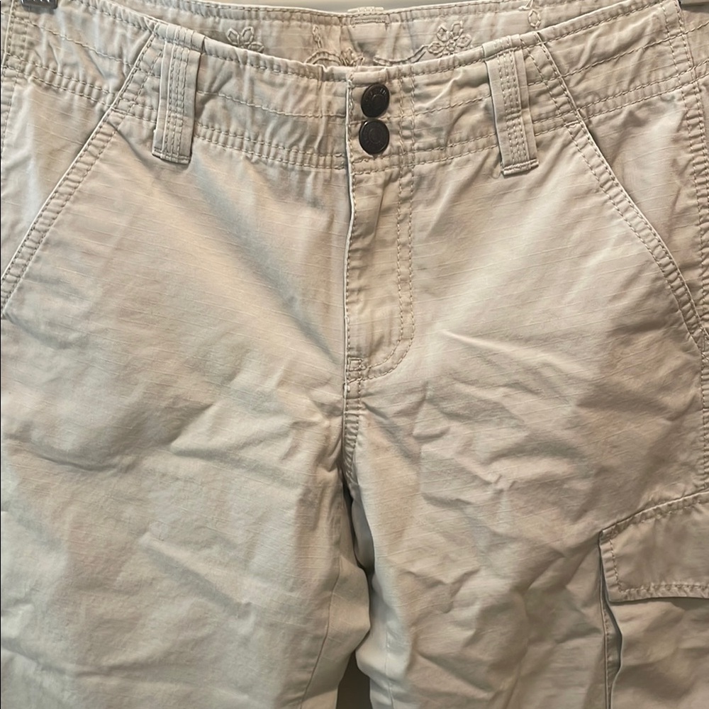 GAP cropped cargo pants